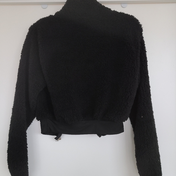 Black teddy cropped jacket - Picture 2 of 3